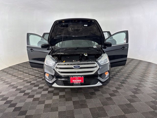 Used 2018 Ford Escape SE w/ Ford Safe & Smart Package FWD image 11