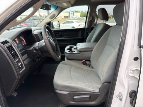 Used 2019 RAM 1500 Tradesman w/ Chrome Plus Package RWD image 13