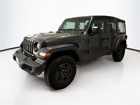 Used 2022 Jeep Wrangler Unlimited Sport image 3