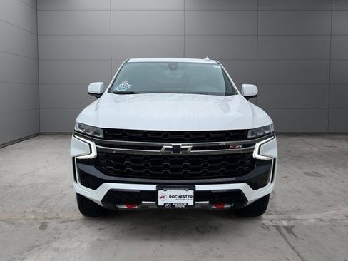 Used 2022 Chevrolet Tahoe Z71 w/ Z71 Off-Road Package AWD/4WD image 39
