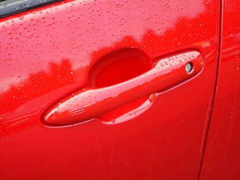 Used 2019 Toyota Prius XLE image 10