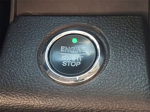 Used 2021 Ford F250 Lariat w/ Lariat Ultimate Package image 23