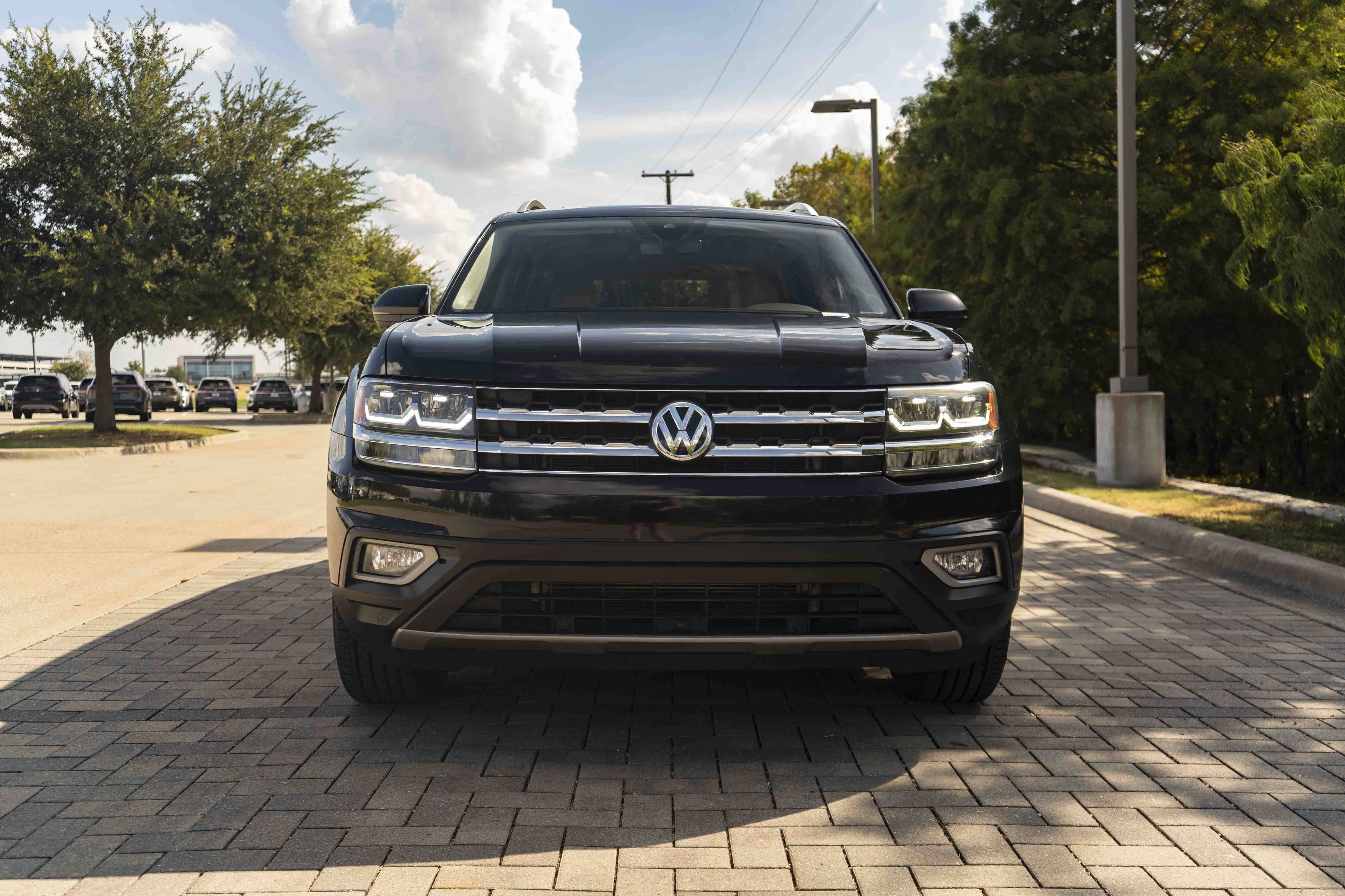 Used 2019 Volkswagen Atlas SEL Premium AWD/4WD image 3