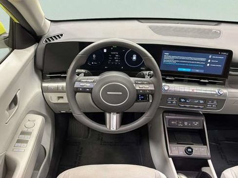 Used 2024 Hyundai Kona SEL w/ Convenience Package FWD image 15