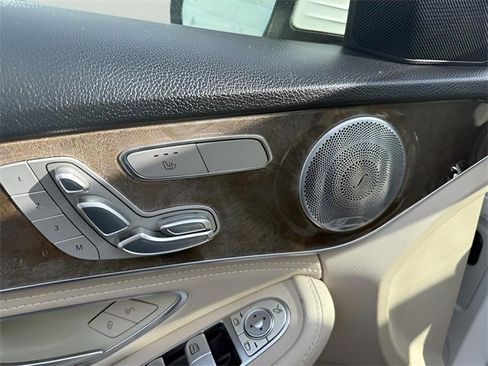 Used 2015 Mercedes-Benz C 300 4MATIC Sedan image 11