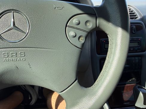 Used 2003 Mercedes-Benz CLK 320 Cabriolet image 23