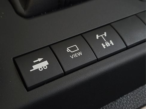 New 2026 Toyota 4Runner TRD Off-Road Premium AWD/4WD image 23