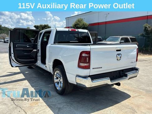 Used 2022 RAM 1500 Big Horn AWD/4WD image 15