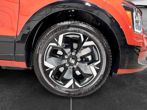 Used 2023 Kia Niro Wind w/ Wind Preserve Package FWD image 37