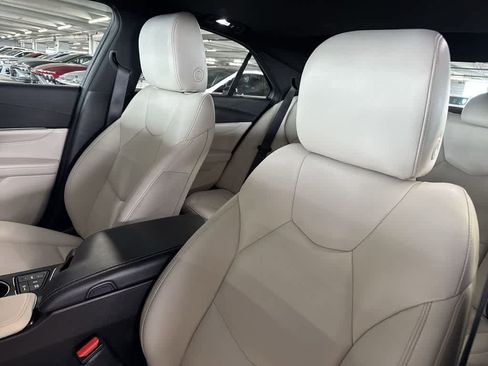 Used 2022 Cadillac CT4 Luxury w/ Sun And Sound Package RWD image 13