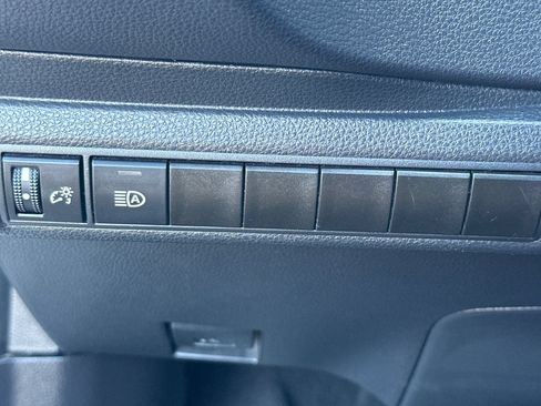 Used 2024 Toyota Corolla LE FWD image 40
