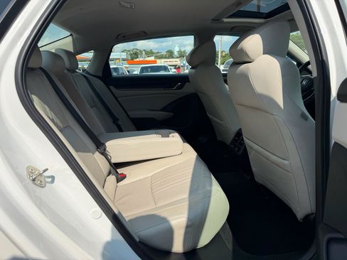 Used 2018 Honda Accord Touring image 26