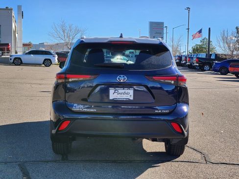 Used 2024 Toyota Highlander XLE image 4