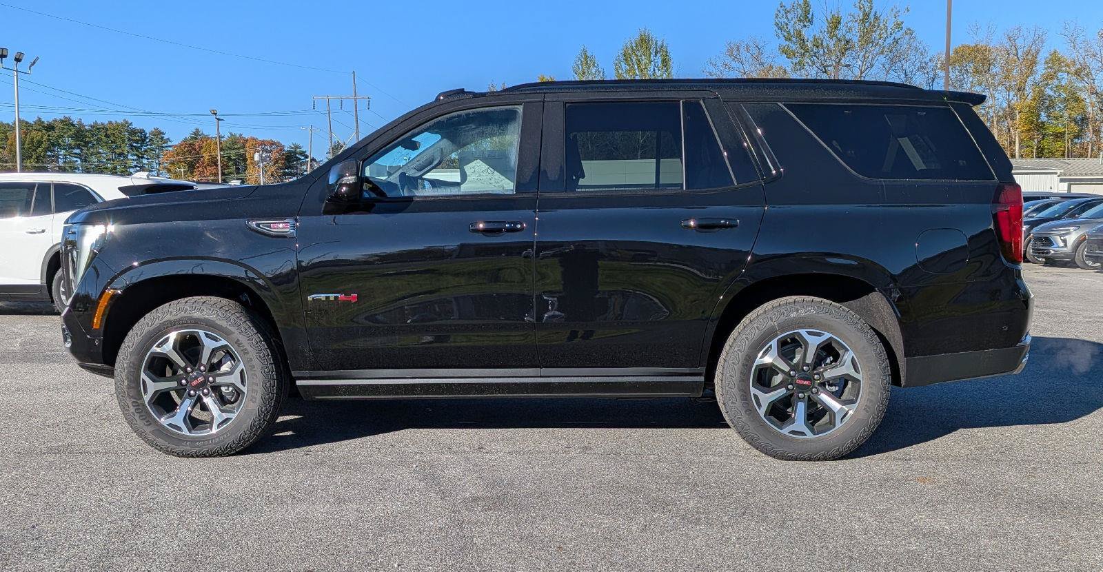 New 2027 GMC Yukon AT4 w/ AT4 Premium Plus Package AWD/4WD image 6