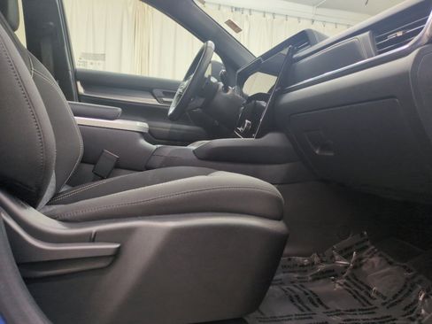 Used 2025 GMC Terrain Elevation image 22