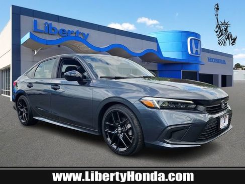 Used 2024 Honda Civic Sport image 1