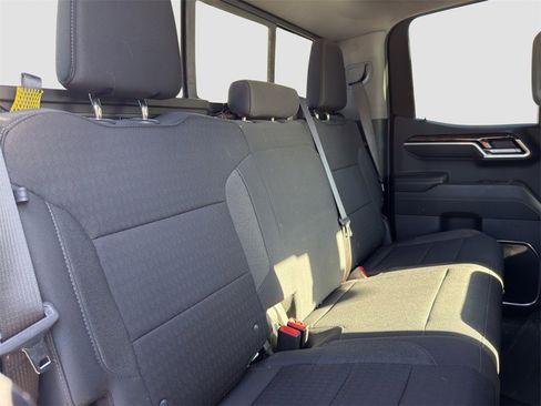 Used 2024 GMC Sierra 1500 SLE w/ Preferred Package image 15