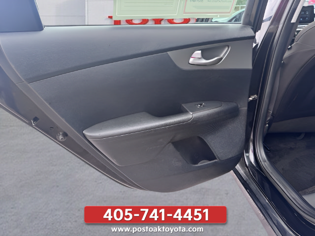 Used 2019 Kia Forte LXS FWD image 18