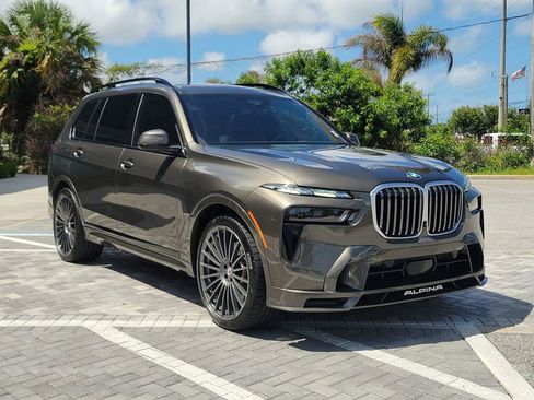Used 2024 BMW ALPINA XB7 AWD/4WD image 7
