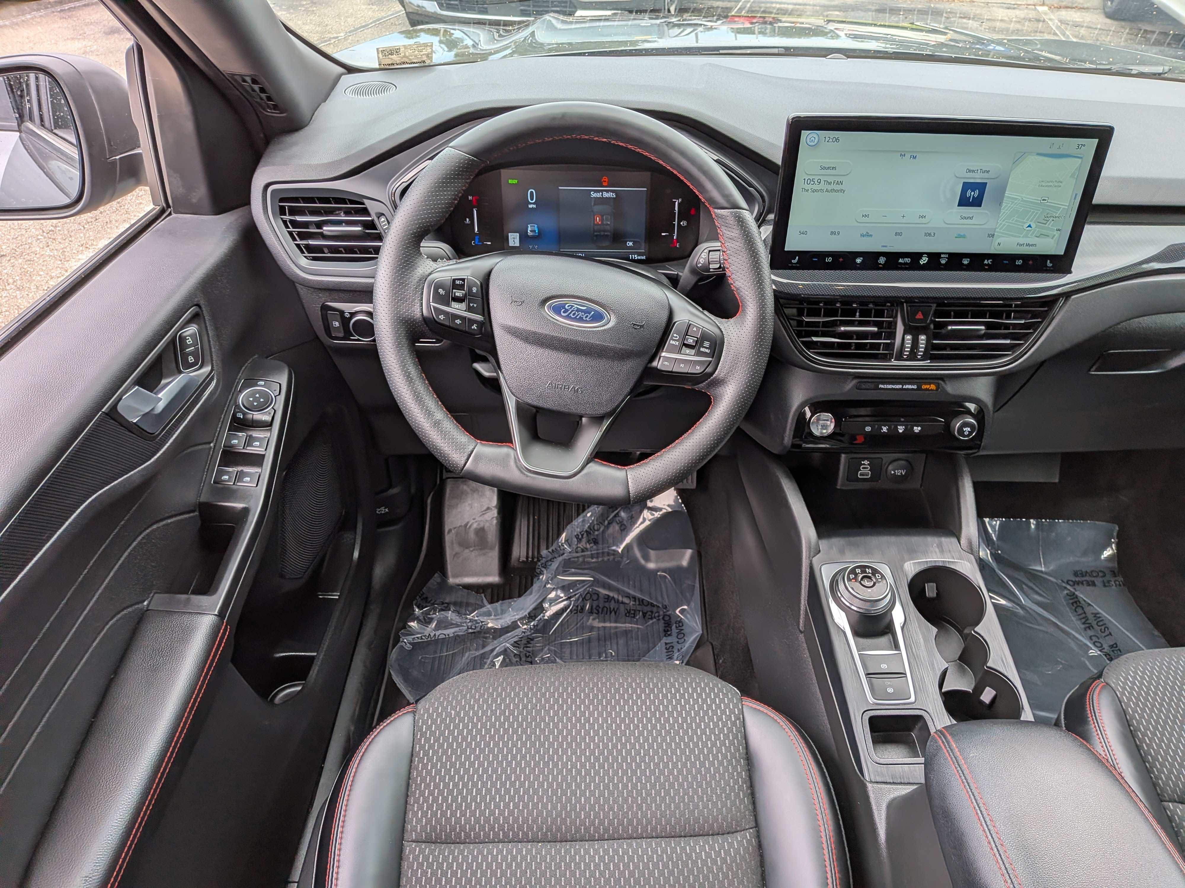 Used 2025 Ford Escape ST-Line w/ Equipment Group 301A FWD image 17