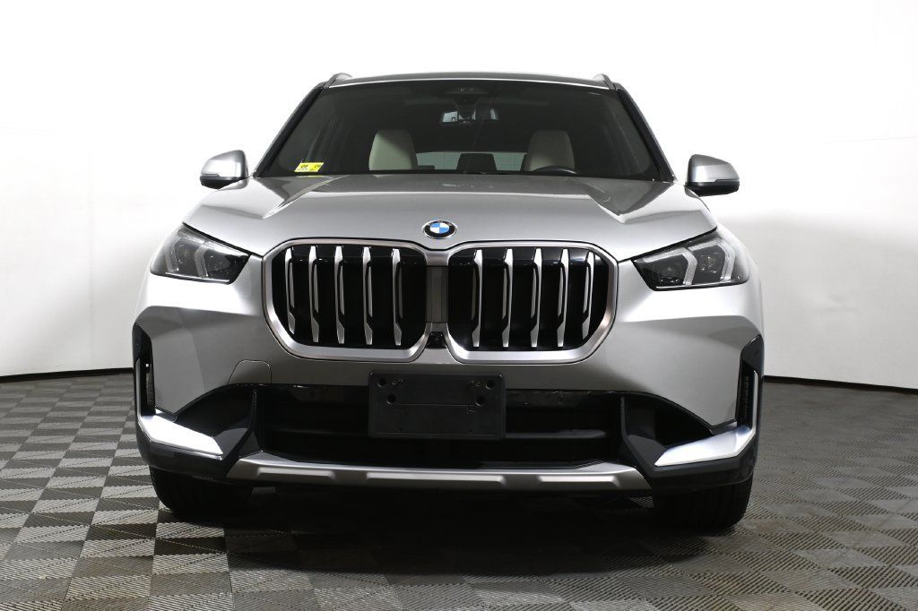 Certified 2025 BMW X1 xDrive28i w/ Technology Package AWD/4WD image 10