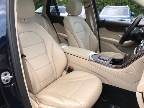 Used 2021 Mercedes-Benz GLC 300 4MATIC w/ Multimedia Package image 29