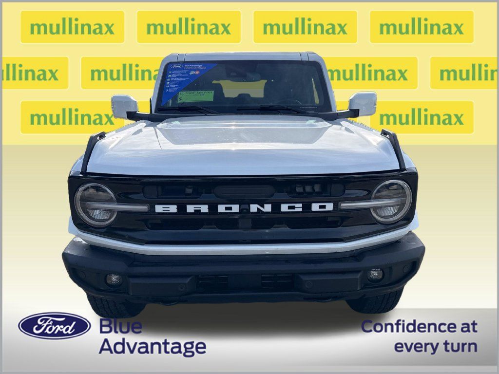 Used 2024 Ford Bronco Outer Banks AWD/4WD image 11