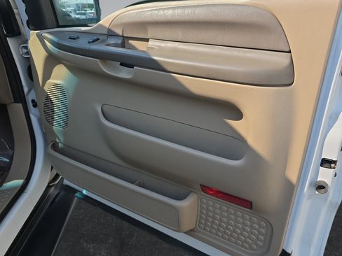 Used 2002 Ford F250 XL AWD/4WD image 36