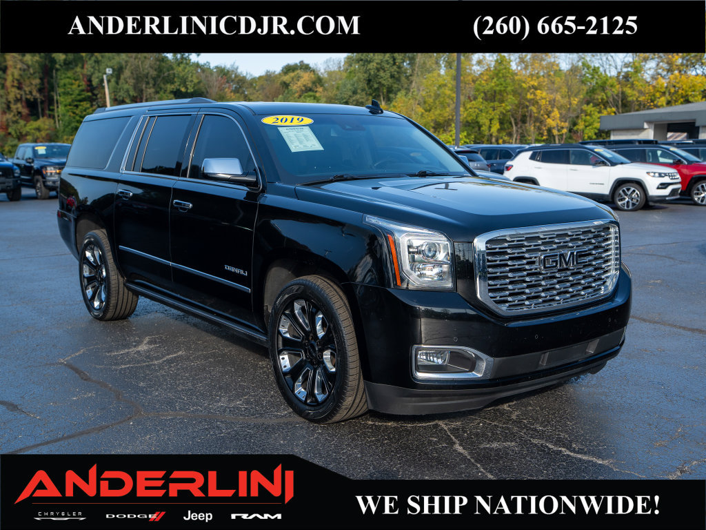 Used 2019 GMC Yukon XL Denali w/ Denali Ultimate Package AWD/4WD image 1