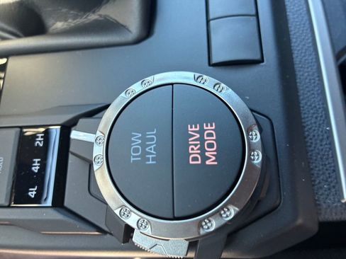 New 2026 Toyota 4Runner SR5 image 43