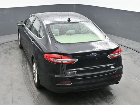 Used 2019 Ford Fusion SE FWD image 27