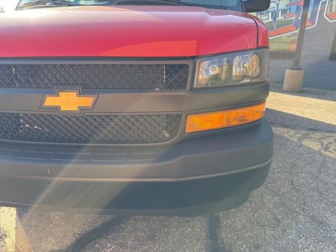 New 2026 Chevrolet Express 2500 RWD image 3