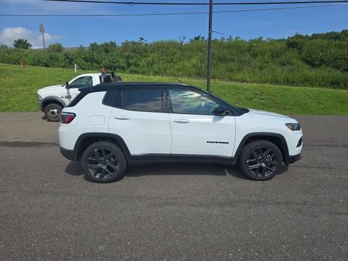 New 2026 Jeep Compass Limited AWD/4WD image 5