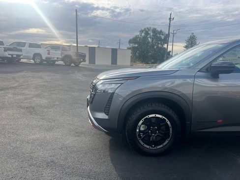 Used 2026 Nissan Pathfinder Rock Creek AWD/4WD image 4