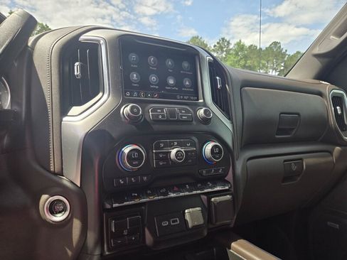Used 2022 Chevrolet Silverado 1500 LTZ AWD/4WD image 14