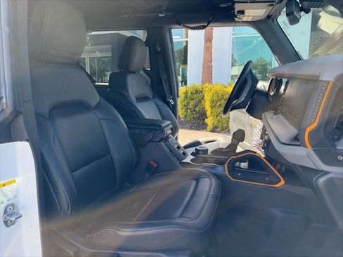 Used 2023 Ford Bronco Badlands w/ Sasquatch Package image 20
