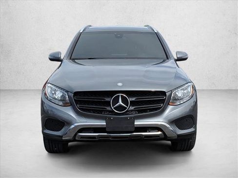 Used 2017 Mercedes-Benz GLC 300 image 2