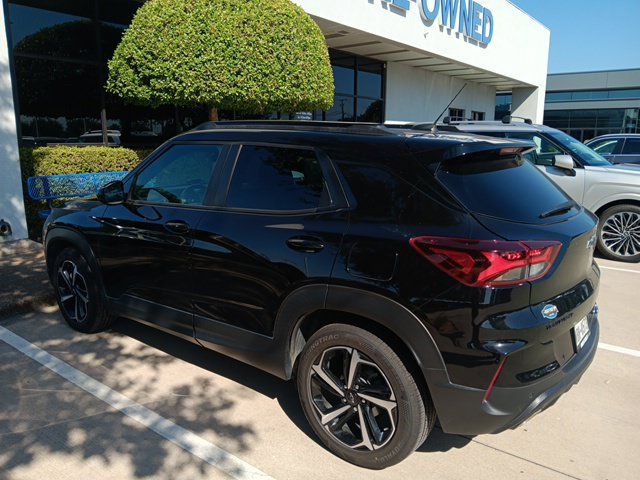 Certified 2022 Chevrolet TrailBlazer RS w/ Sun and Liftgate Package FWD image 4