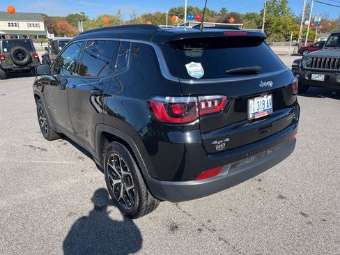 New 2025 Jeep Compass Limited image 5
