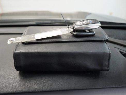 Used 2021 Subaru Outback Limited image 39