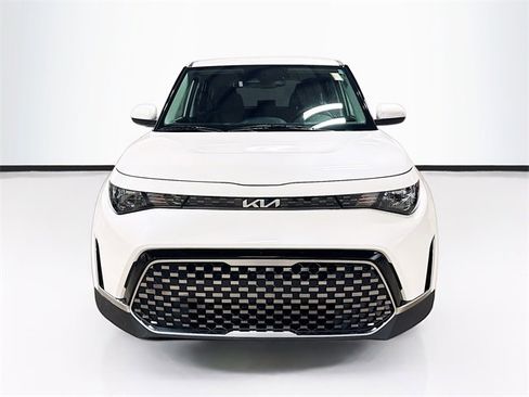 Used 2023 Kia Soul EX image 2