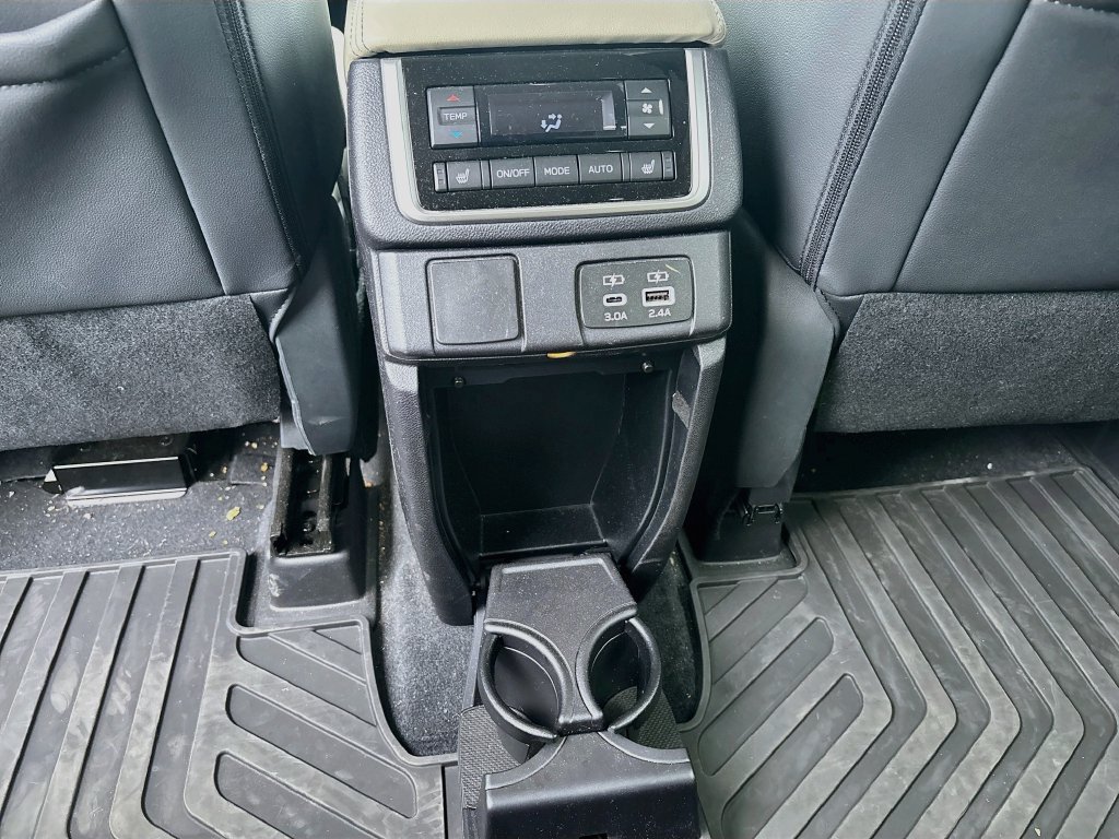 Used 2023 Subaru Ascent Limited AWD/4WD image 18