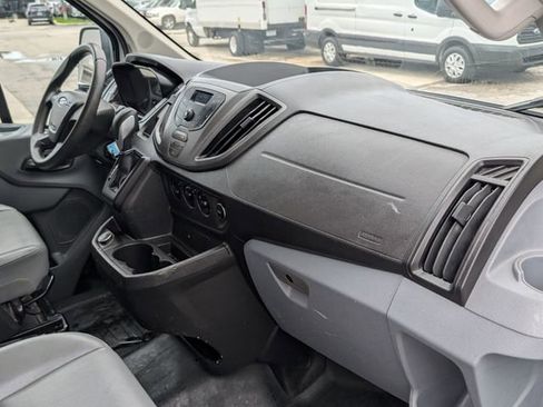 Used 2019 Ford Transit 250 130 Low Roof RWD image 17