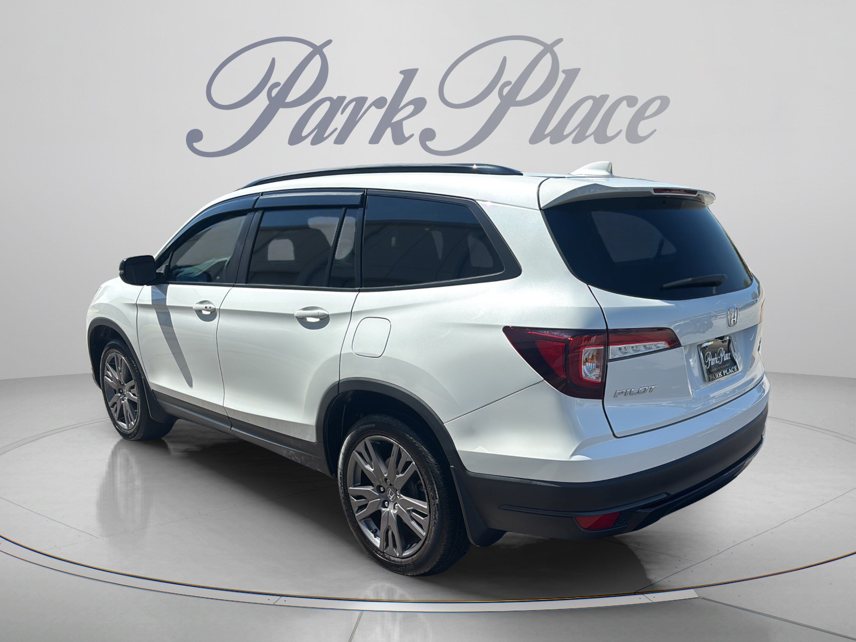 Used 2022 Honda Pilot Sport image 3