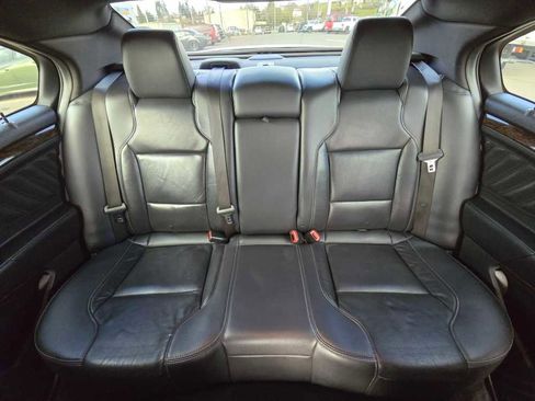 Used 2018 Ford Taurus Limited image 17