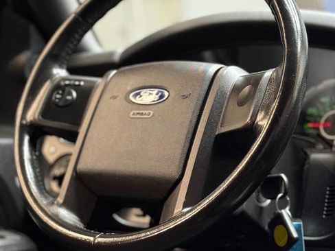 Used 2008 Ford Expedition EL XLT image 16