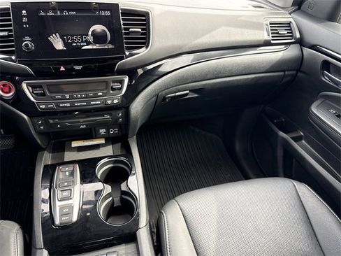 Used 2022 Honda Pilot Elite image 15