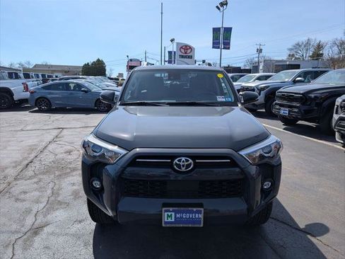 Certified 2024 Toyota 4Runner SR5 Premium w/ Moonroof Package AWD/4WD image 11