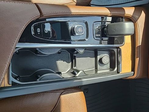 Certified 2023 Volvo XC90 B6 Plus w/ Protection Package Premier AWD/4WD image 23