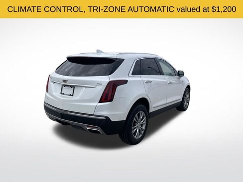 Used 2021 Cadillac XT5 Premium Luxury image 5